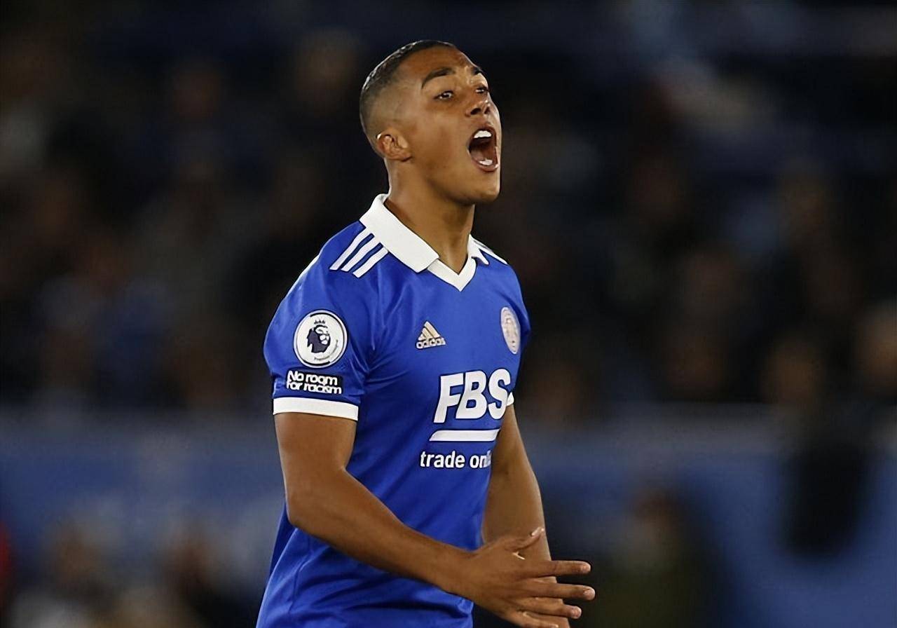 转折点！上海海港单刀错失；社区盾赛后攻防权衡；管理层满意；赛季目标并未改变的简单介绍